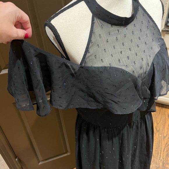 NWT BCBGeneration Women's Halter Cold Shoulder Ruffle Sz 10 Black Holiday Dress - Picture 7 of 7